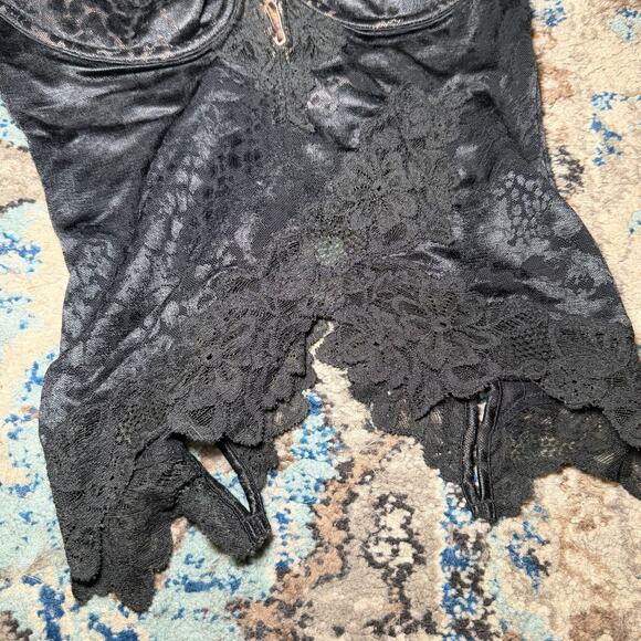 2003 Victorias Secret corset top - Picture 2 of 8